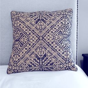 Accent Pillow Blue & White